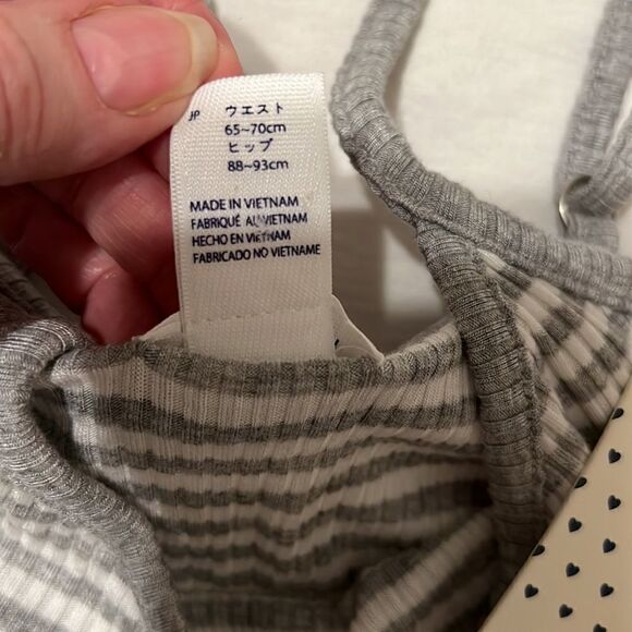 NWT Forever 21 szS Adjustable straps faux wrap high waisted grey white jumpsuit - Picture 6 of 12